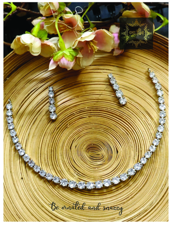 Diamond Cut Neckpiece