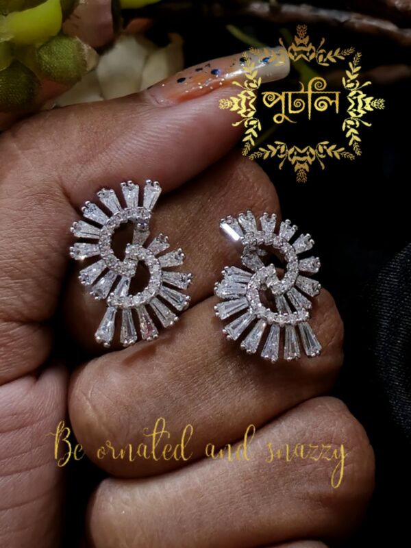 Diamond Cut Earring