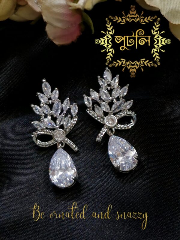 Diamond Cut Earring