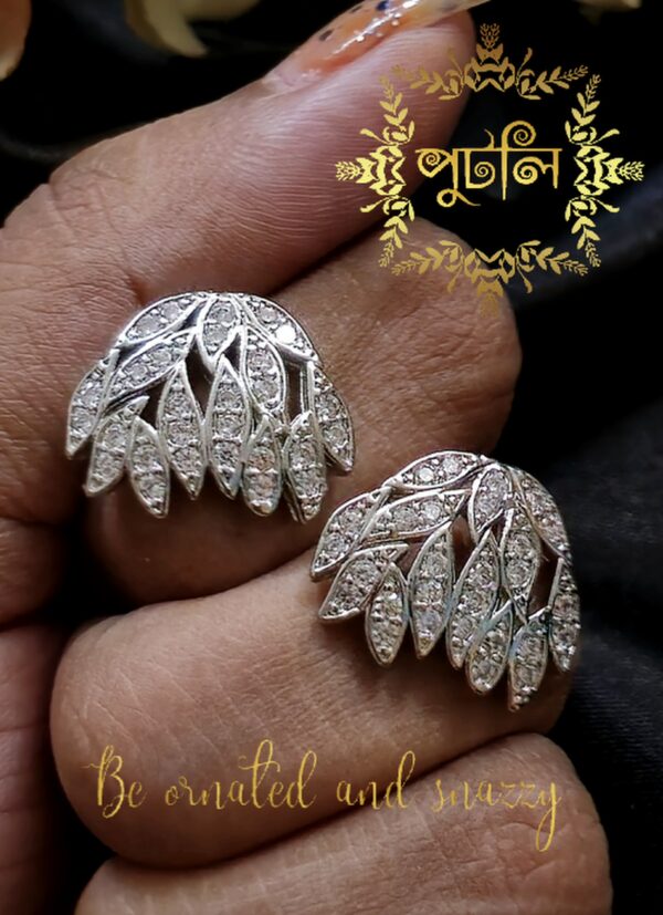 Diamond Cut Earring