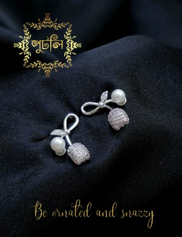 Diamond Cut Earring