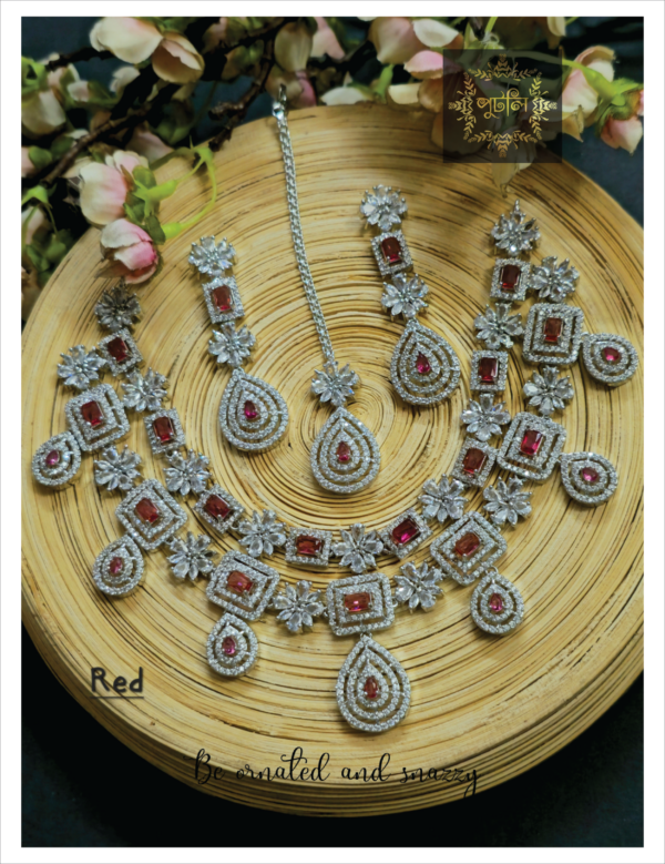 Diamond Cut Neckpiece