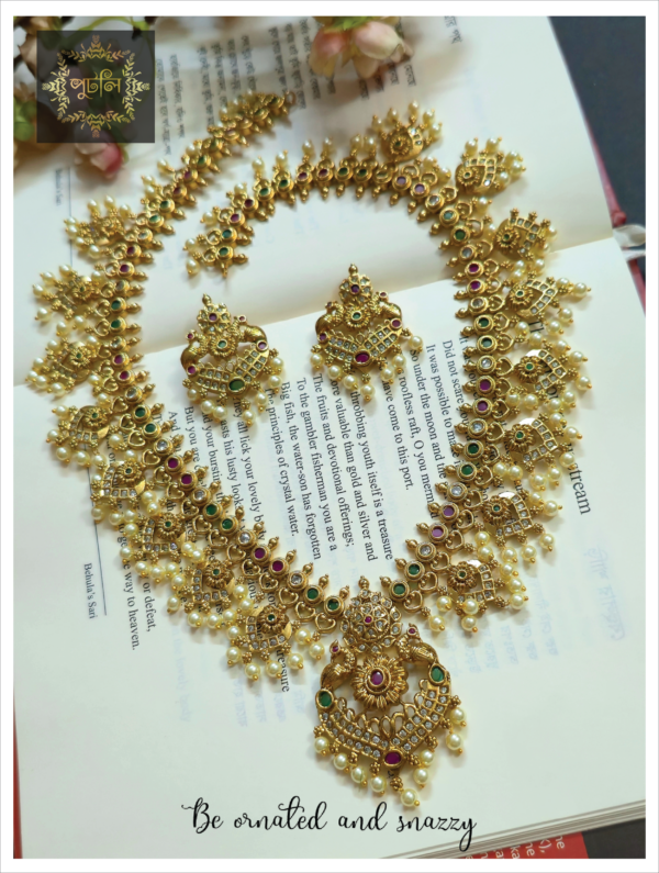 Diamond Cut Neckpiece