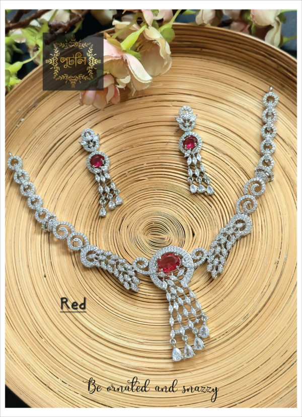 Diamond Cut Neckpiece
