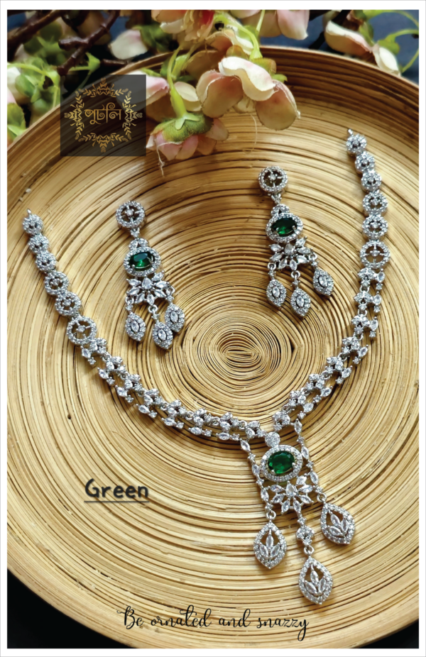 Diamond Cut Neckpiece