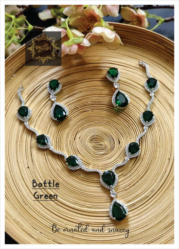 Diamond Cut Neckpiece