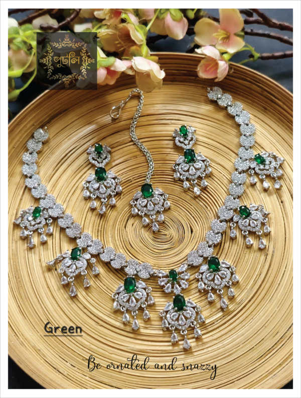 Diamond Cut Neckpiece