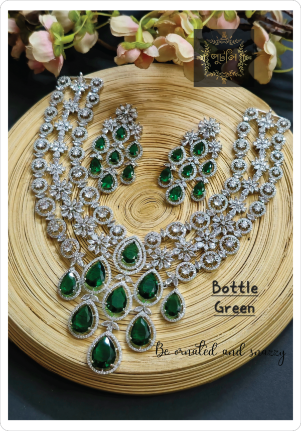 Diamond Cut Neckpiece