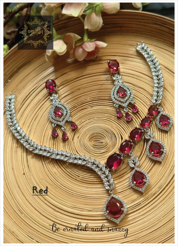 Diamond Cut Neckpiece
