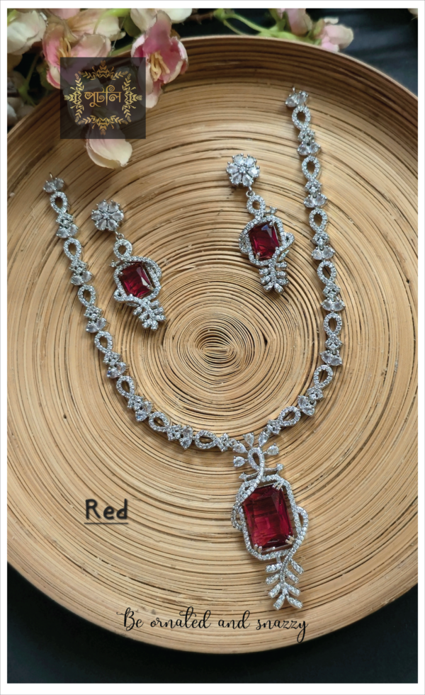 Diamond Cut Neckpiece