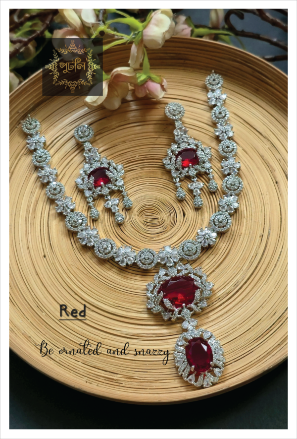 Diamond Cut Neckpiece