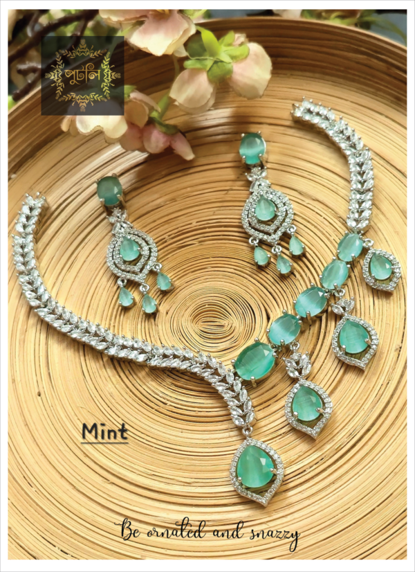 Diamond Cut Neckpiece