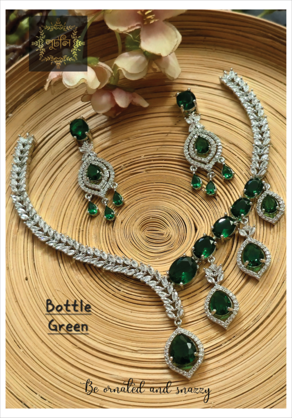Diamond Cut Neckpiece