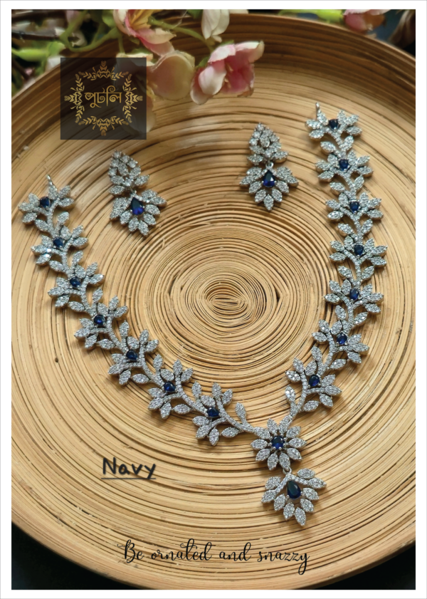 Diamond Cut Neckpiece
