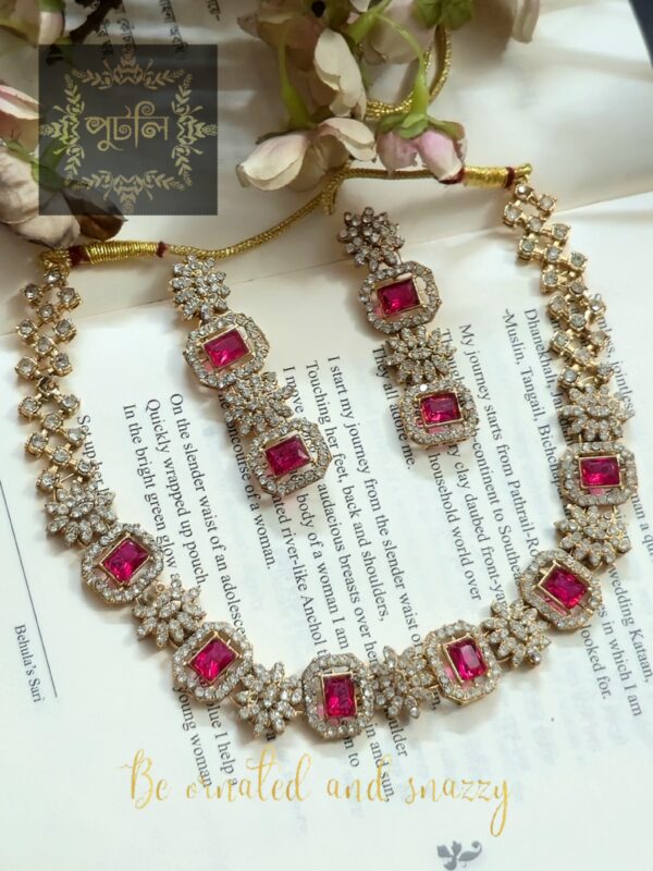 Neckpiece