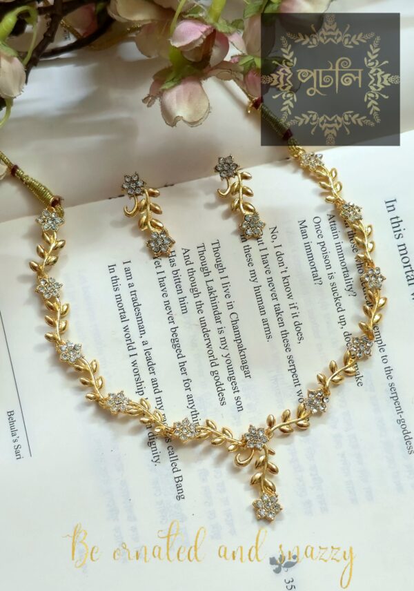 Neckpiece