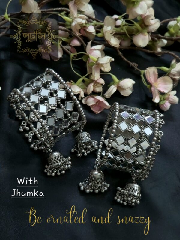 Silver/Antique Bracelet