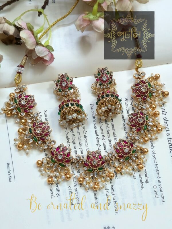 Rajwadi/Matte polish Choker Neckpiece