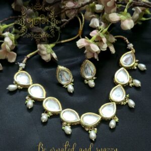 Kundan Neckpiece