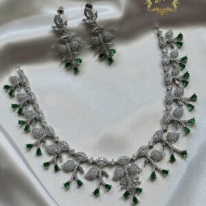 Diamondcut Neckpiece