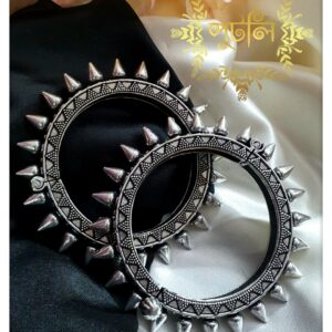 Silver / Antique Chur