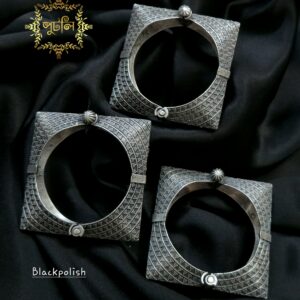 Silver / Antique Chur