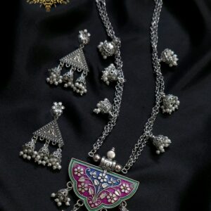 Silver/Antique Sita