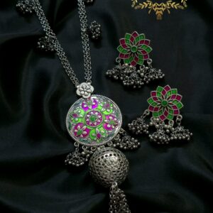 Silver/Antique Sita