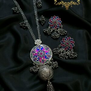 Silver/Antique Sita